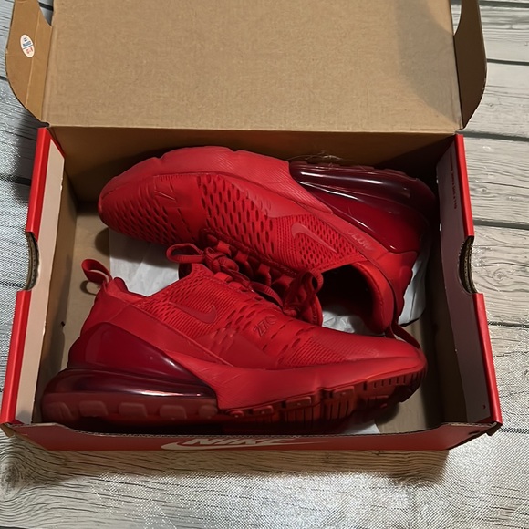 Nike Air Max 270 - Picture 9 of 10